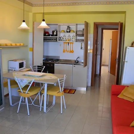 Apartment House Naxos Giardini-Naxos